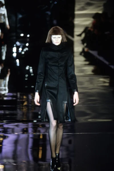 Look 28